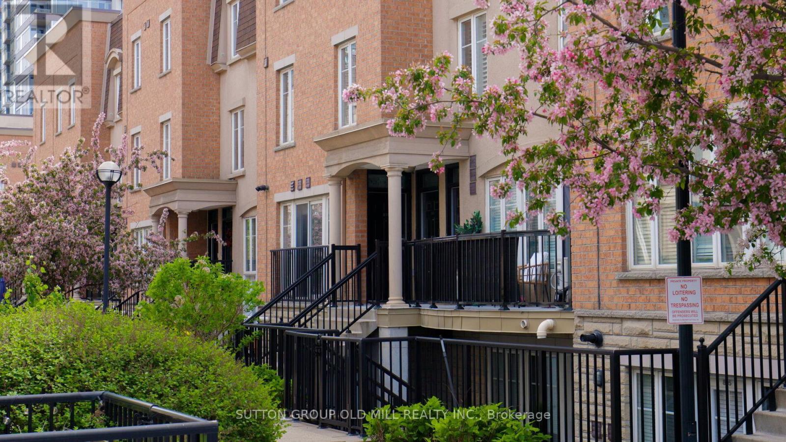 809 - 46 Western Battery Road, Toronto, ON - Outdoor