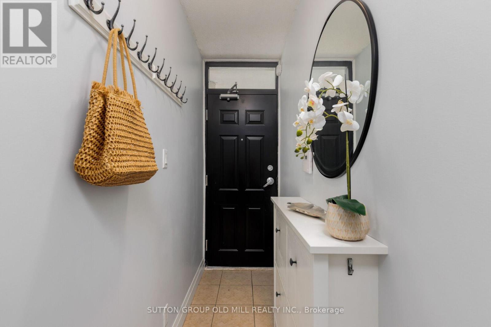 809 - 46 Western Battery Road, Toronto, ON - Indoor Photo Showing Other Room