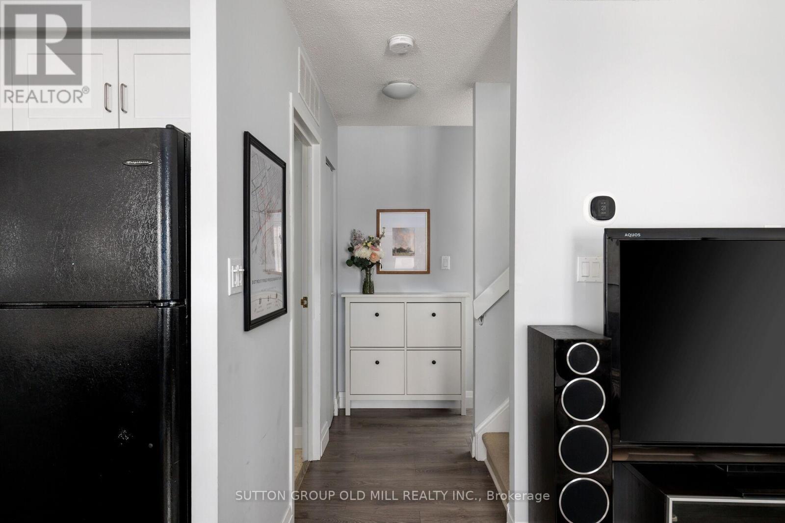 809 - 46 Western Battery Road, Toronto, ON - Indoor Photo Showing Other Room