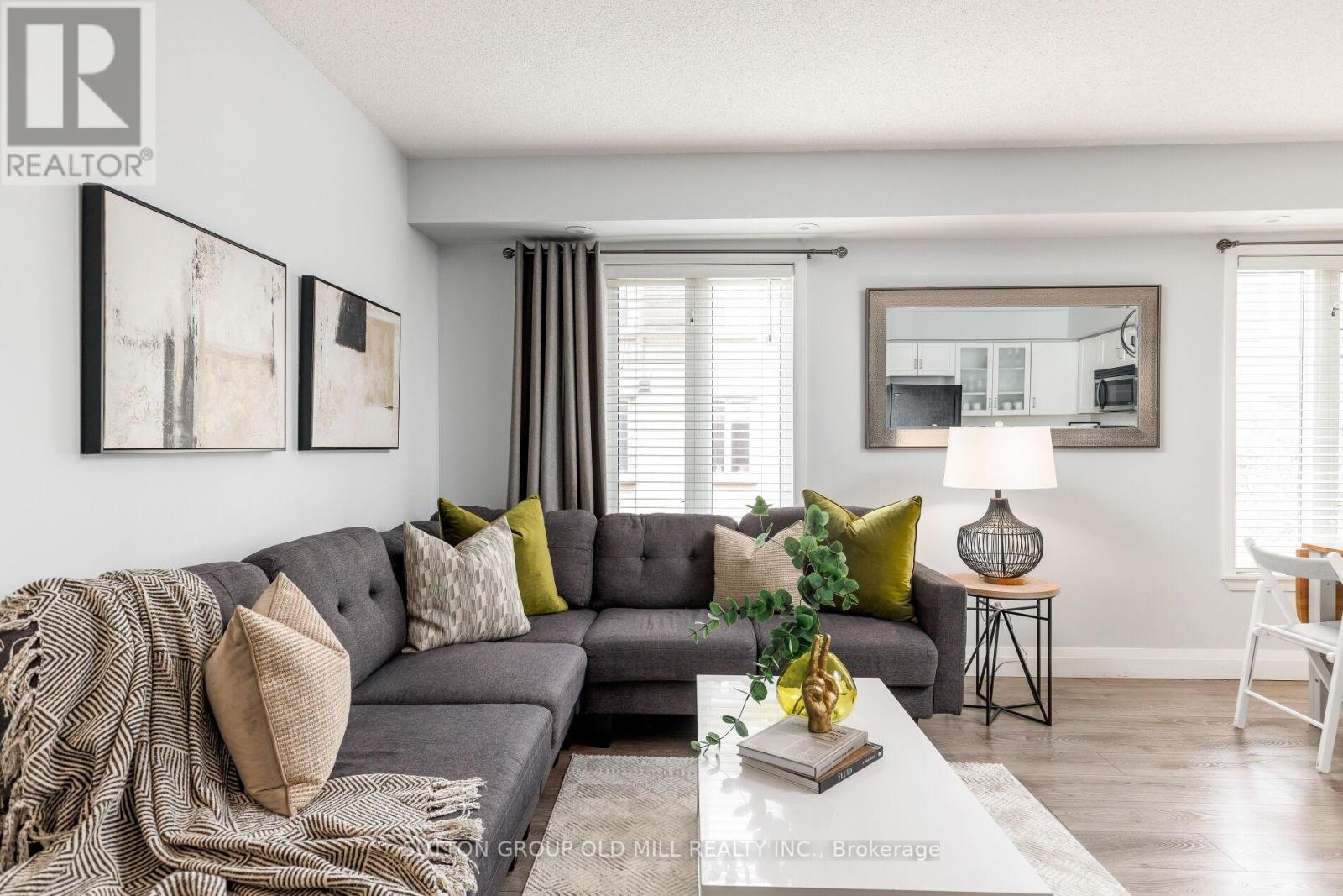 809 - 46 Western Battery Road, Toronto, ON - Indoor Photo Showing Living Room