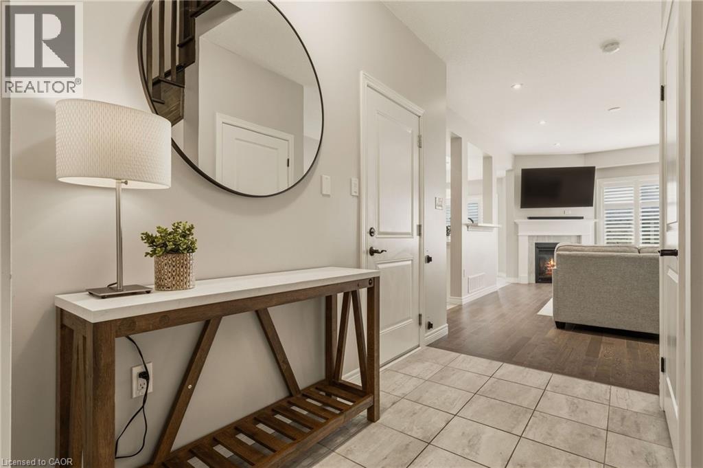 81 Beasley Grove, Ancaster, ON - Indoor Photo Showing Other Room