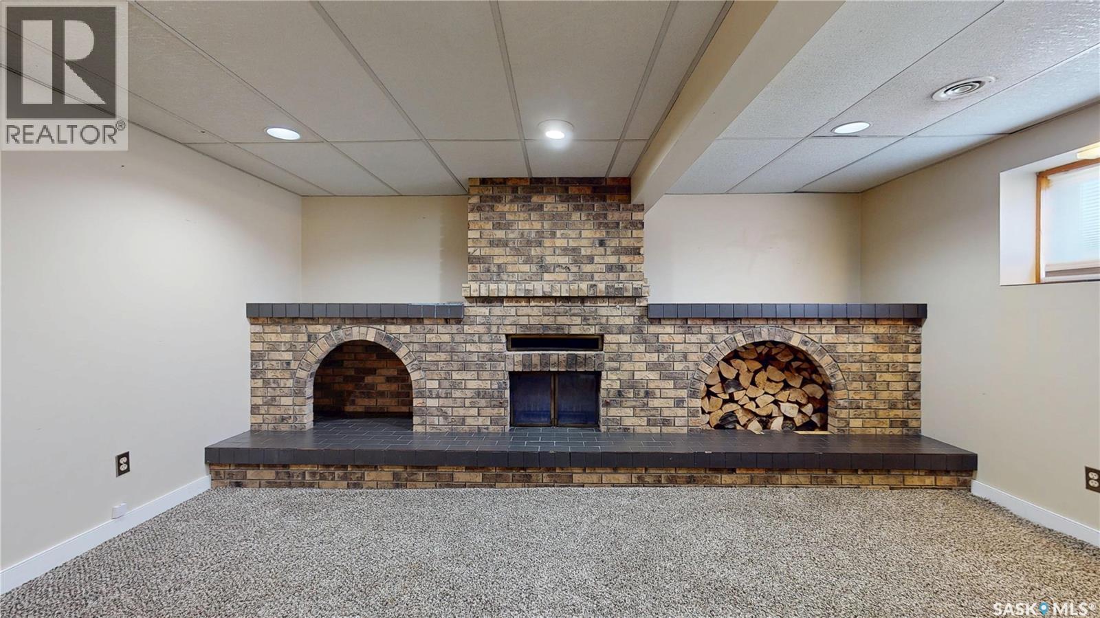 1134 Brown Street, Regina, SK - Indoor With Fireplace