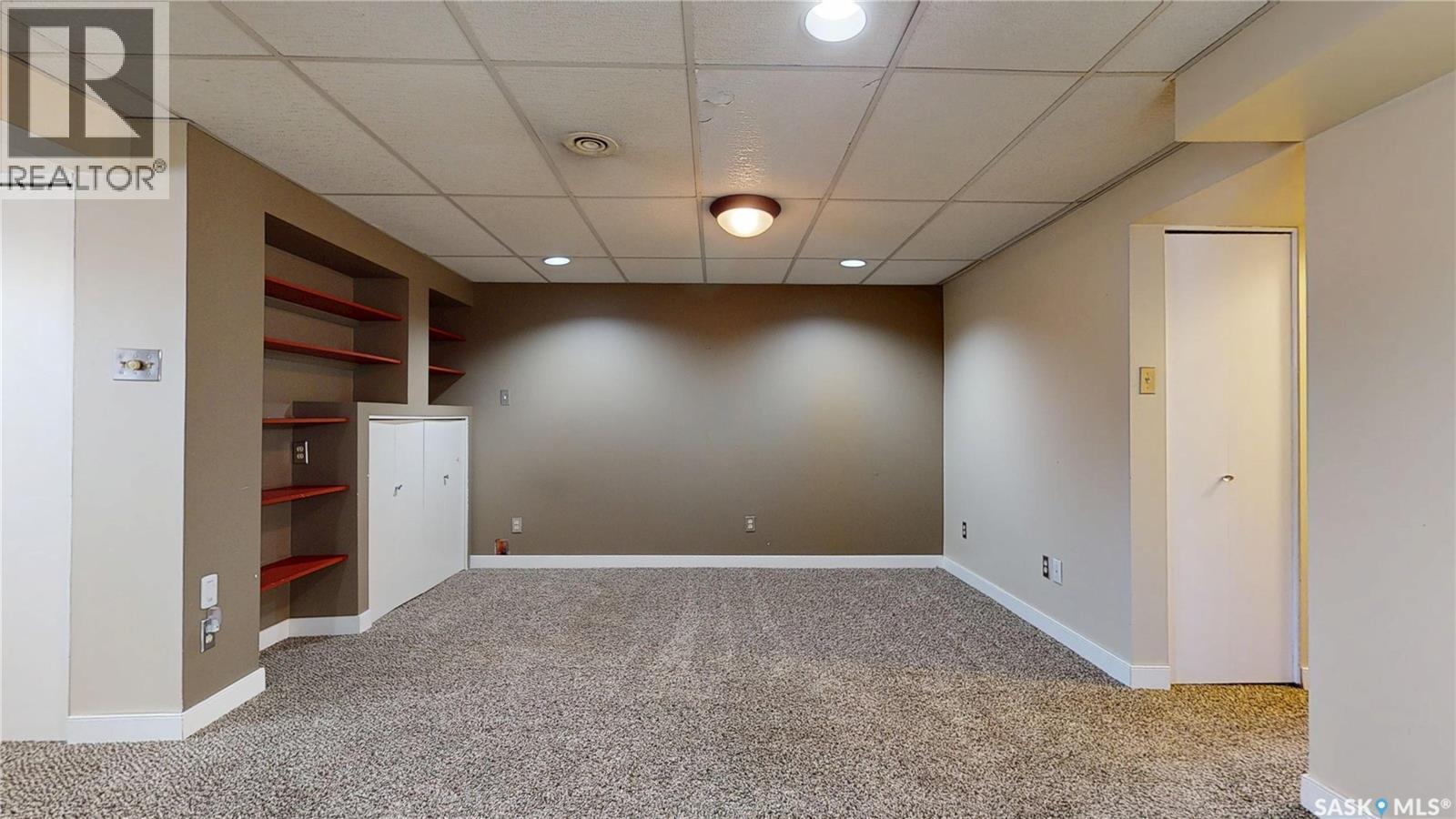1134 Brown Street, Regina, SK - Indoor