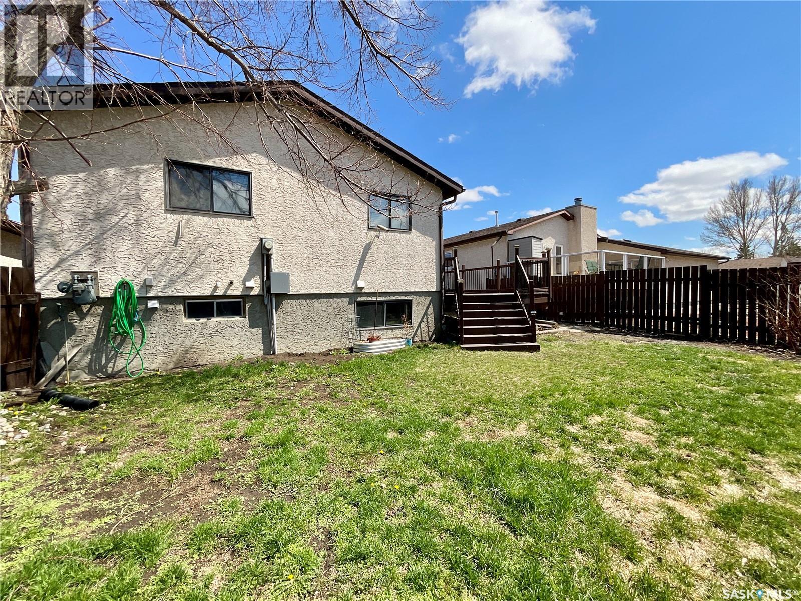 1134 Brown Street, Regina, SK - Outdoor