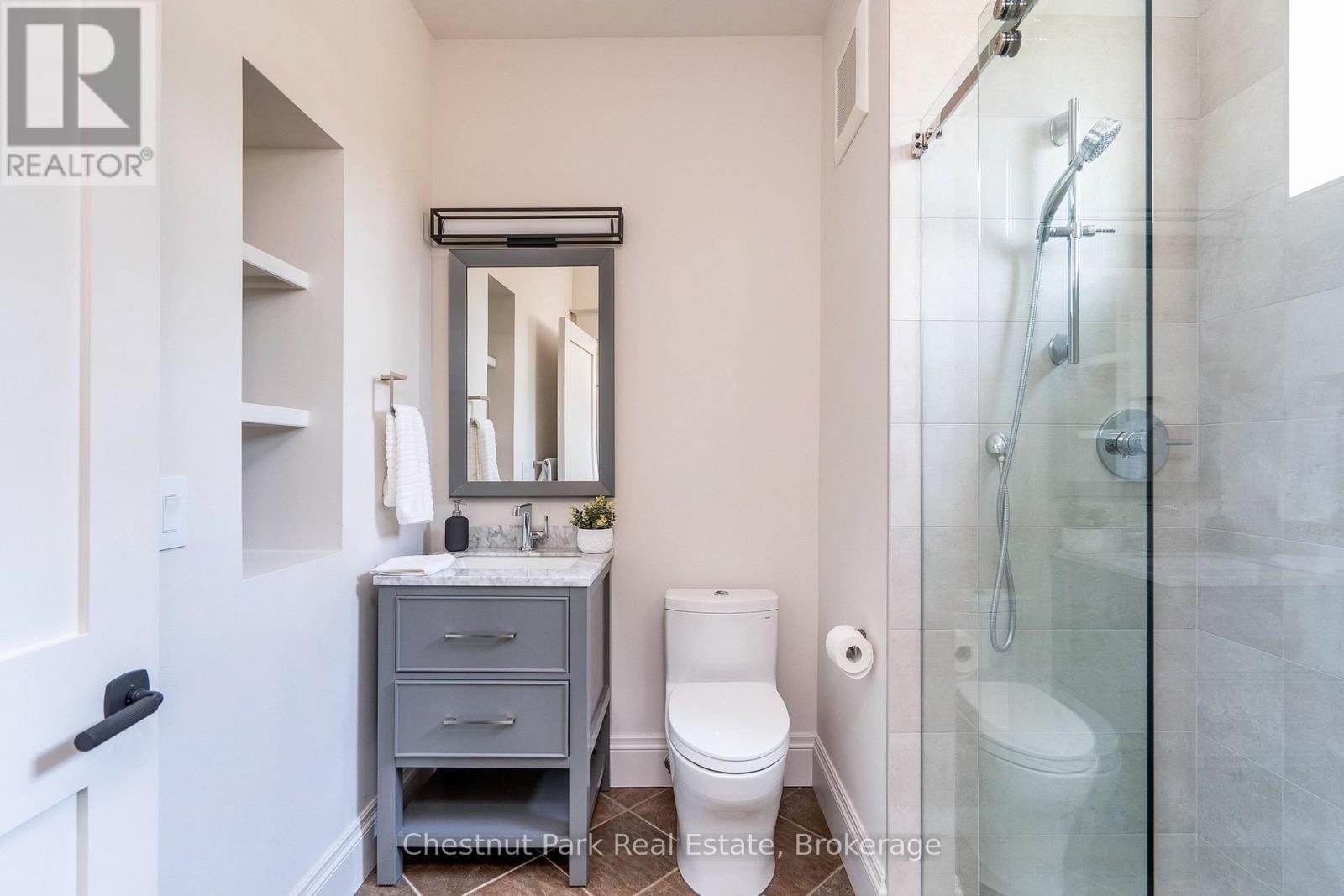 758510 2Nd Line E, Mulmur, ON - Indoor Photo Showing Bathroom