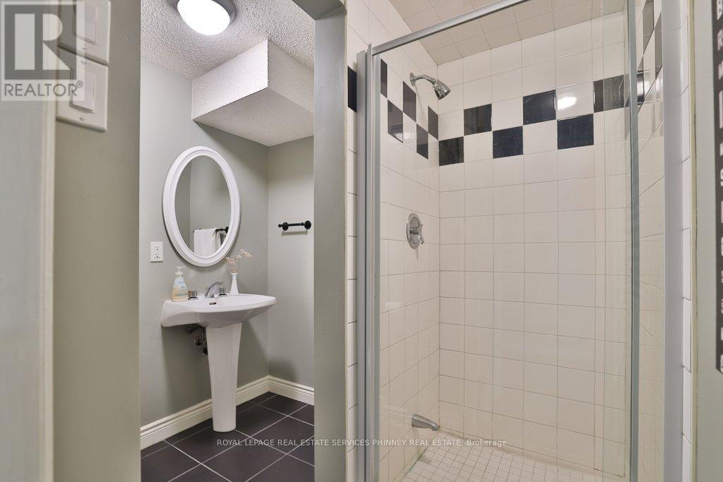 1244 Woodland Avenue, Mississauga, ON