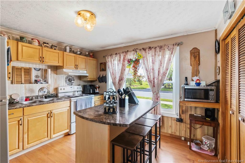 642 Maclaren Ave, Fredericton, NB