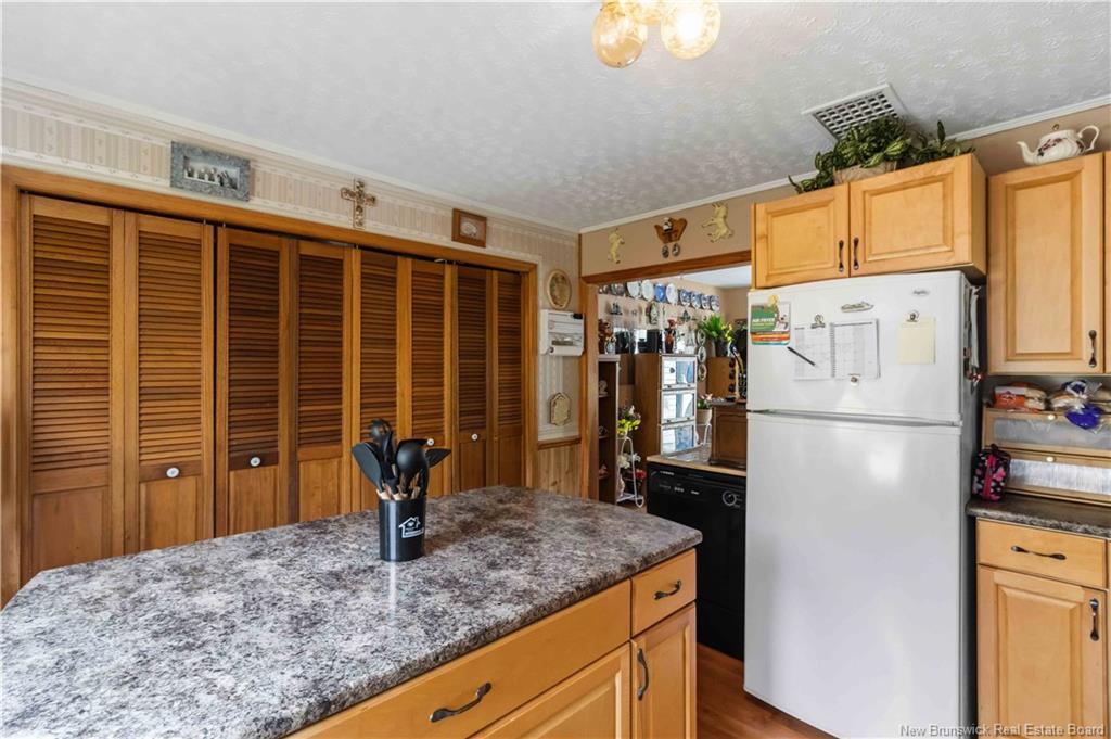 642 Maclaren Ave, Fredericton, NB