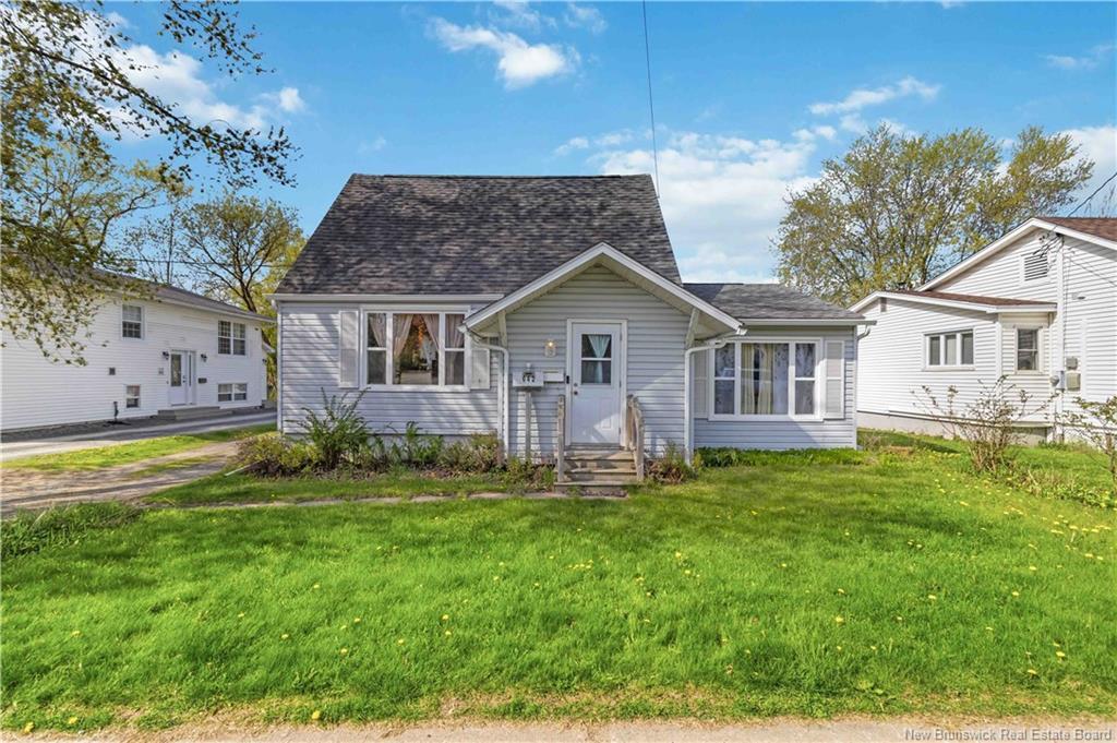 642 Maclaren Ave, Fredericton, NB