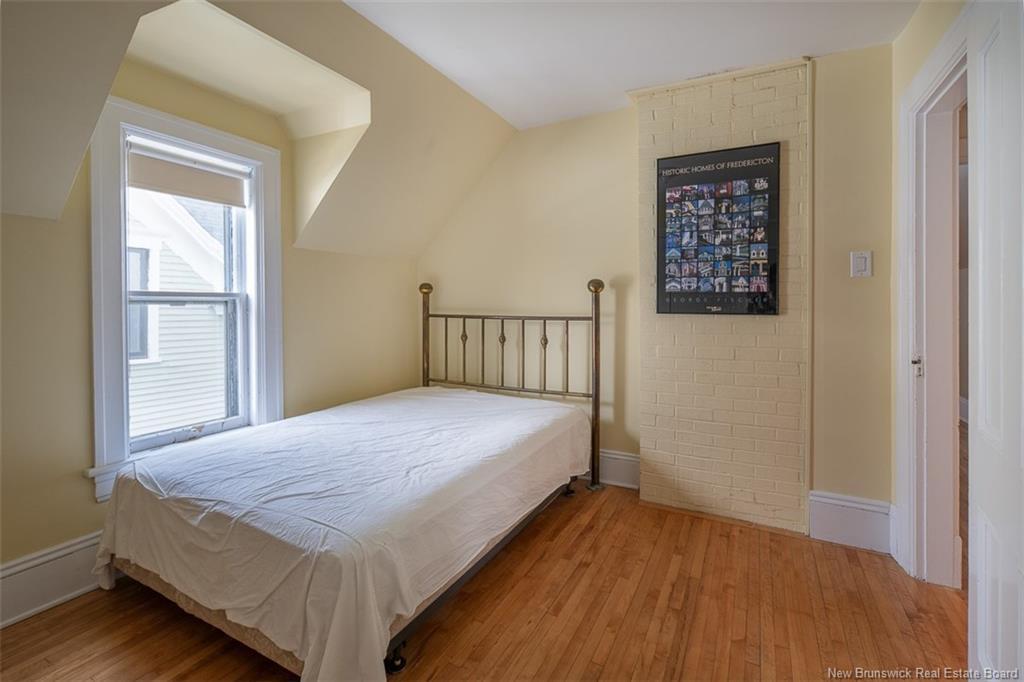 332 Saunders St, Fredericton, NB