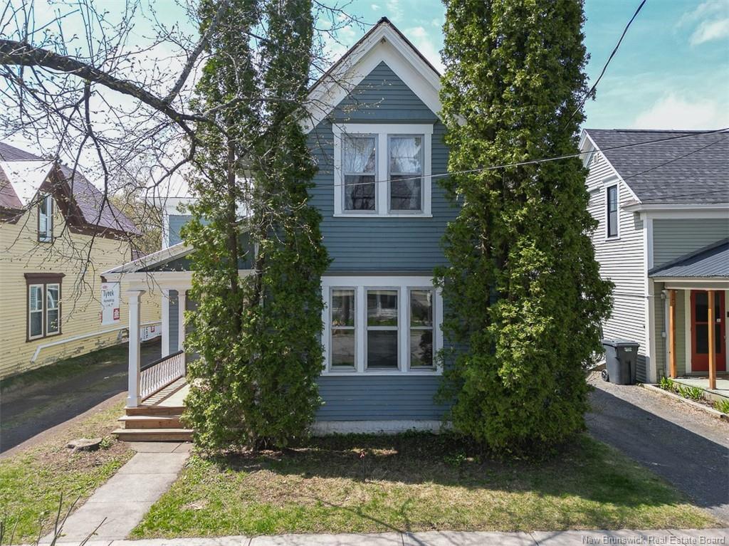 332 Saunders St, Fredericton, NB