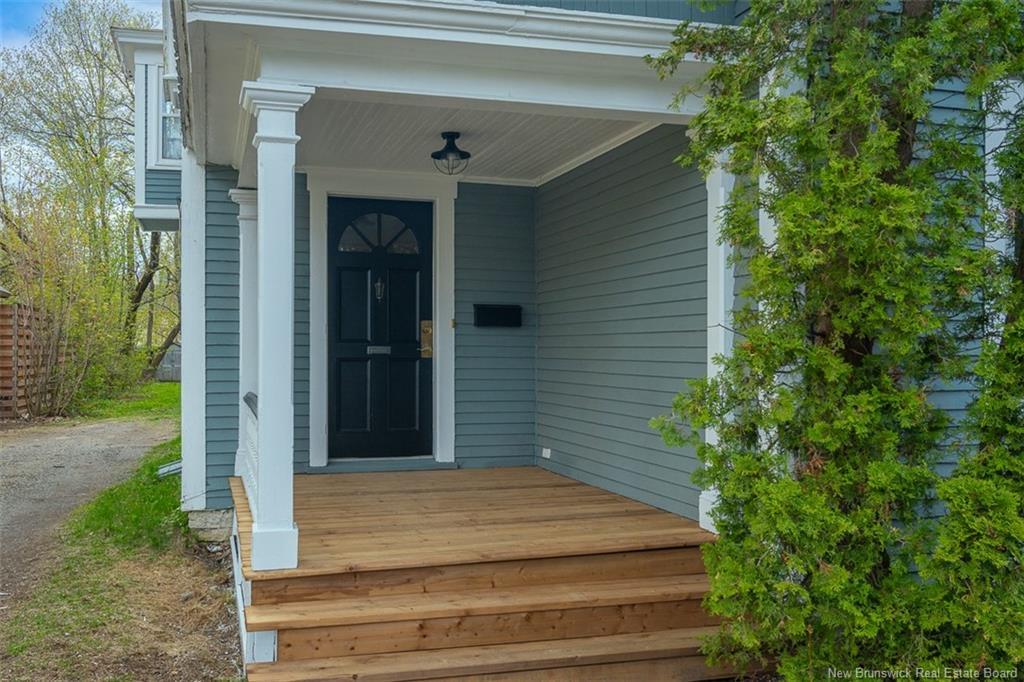 332 Saunders St, Fredericton, NB