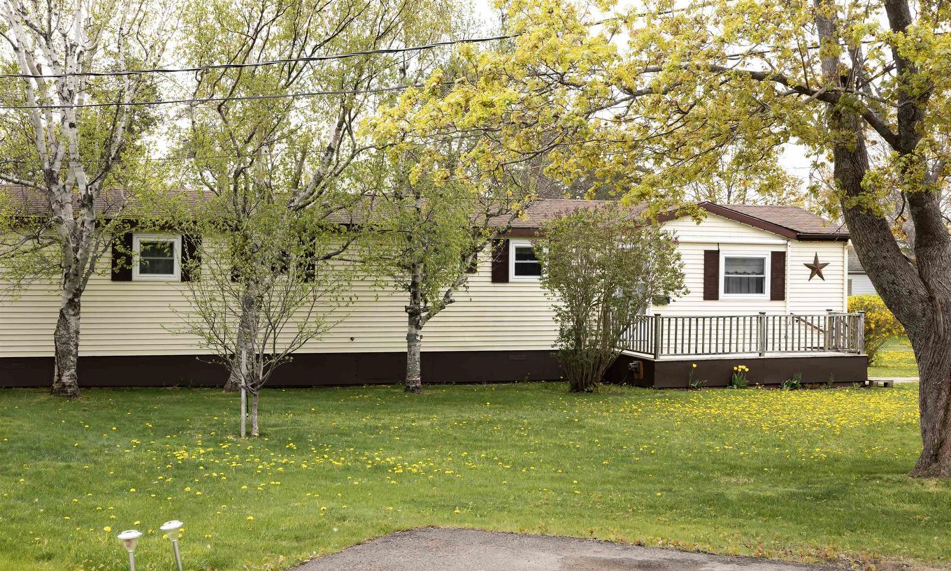 11 Manor Drive, Charlottetown, PE