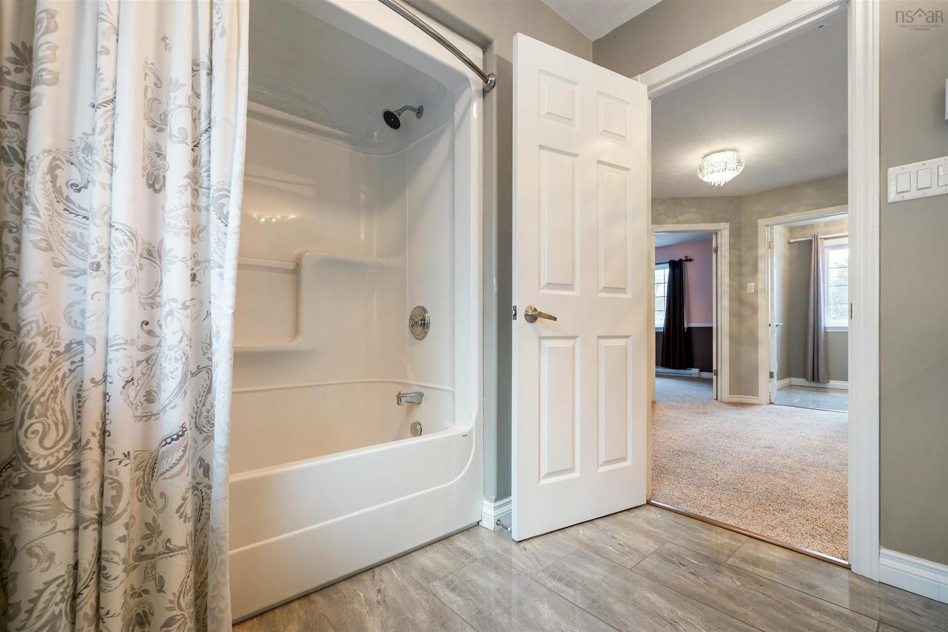 17 Pineview Crescent, Stellarton, NS