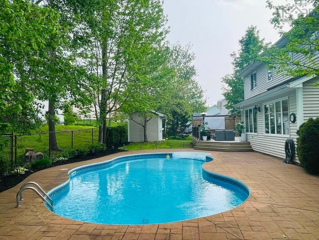 17 Pineview Crescent, Stellarton, NS