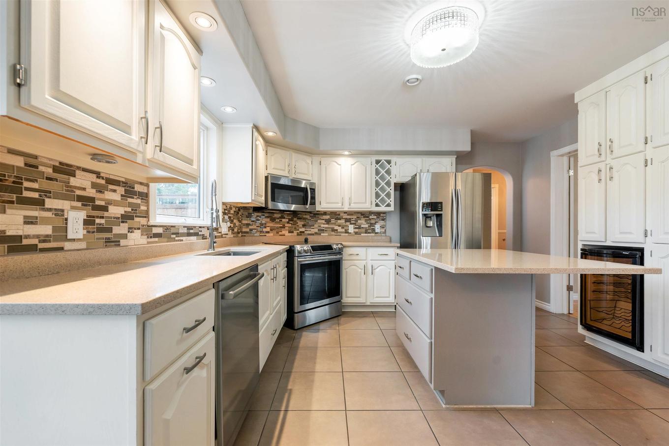 17 Pineview Crescent, Stellarton, NS