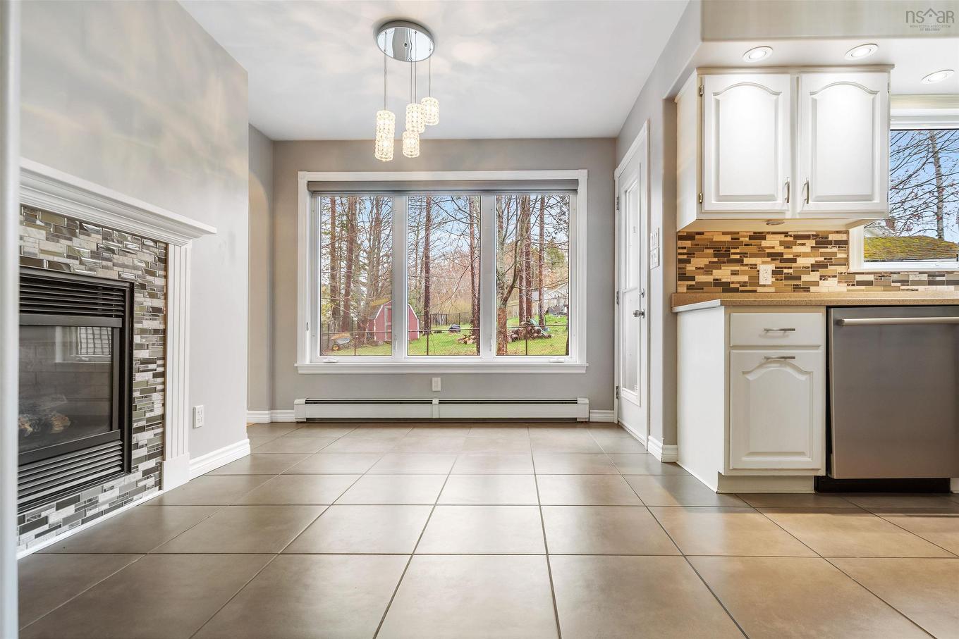 17 Pineview Crescent, Stellarton, NS