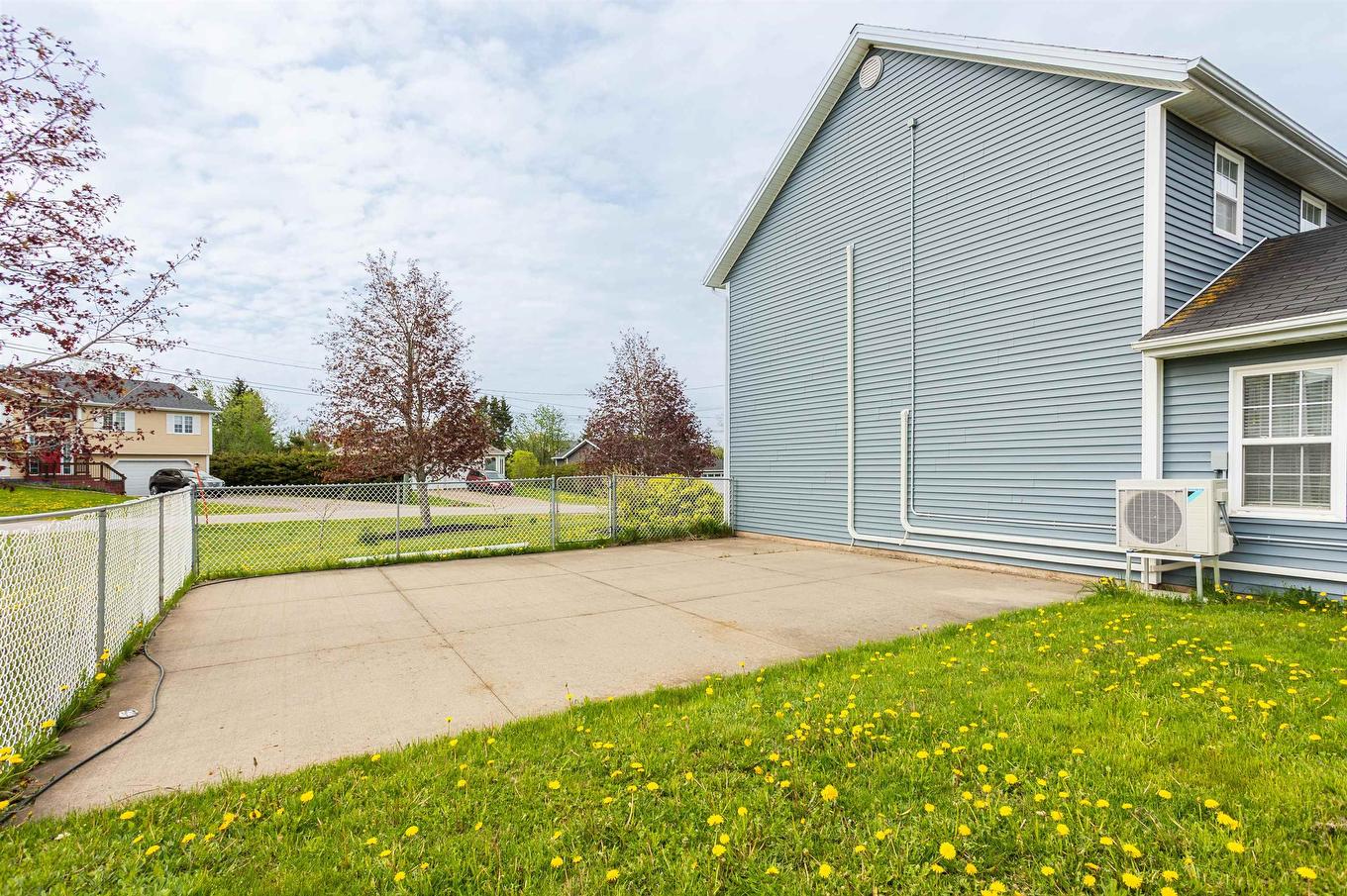 10 Krista Lane, Cornwall, PE
