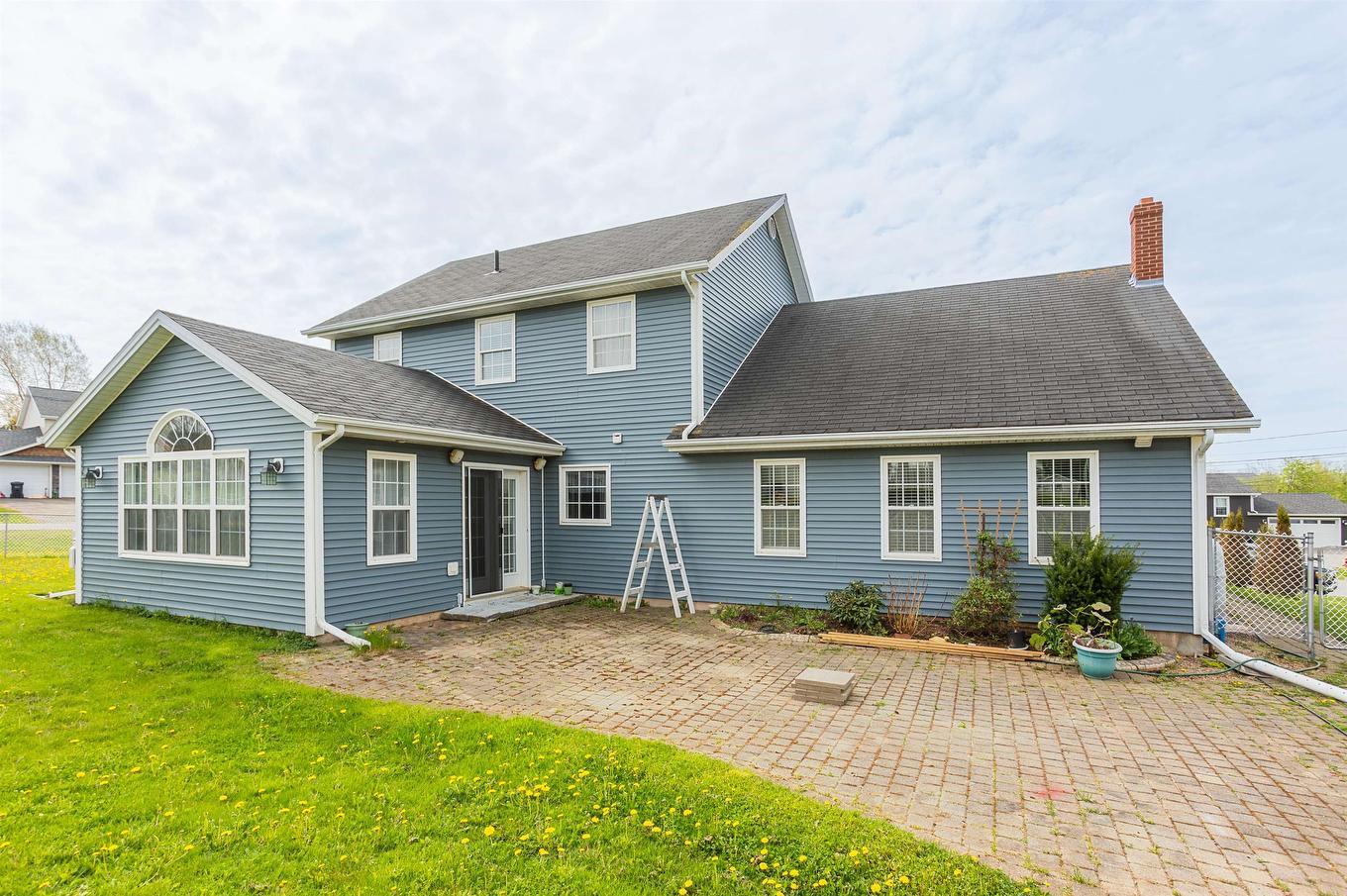 10 Krista Lane, Cornwall, PE