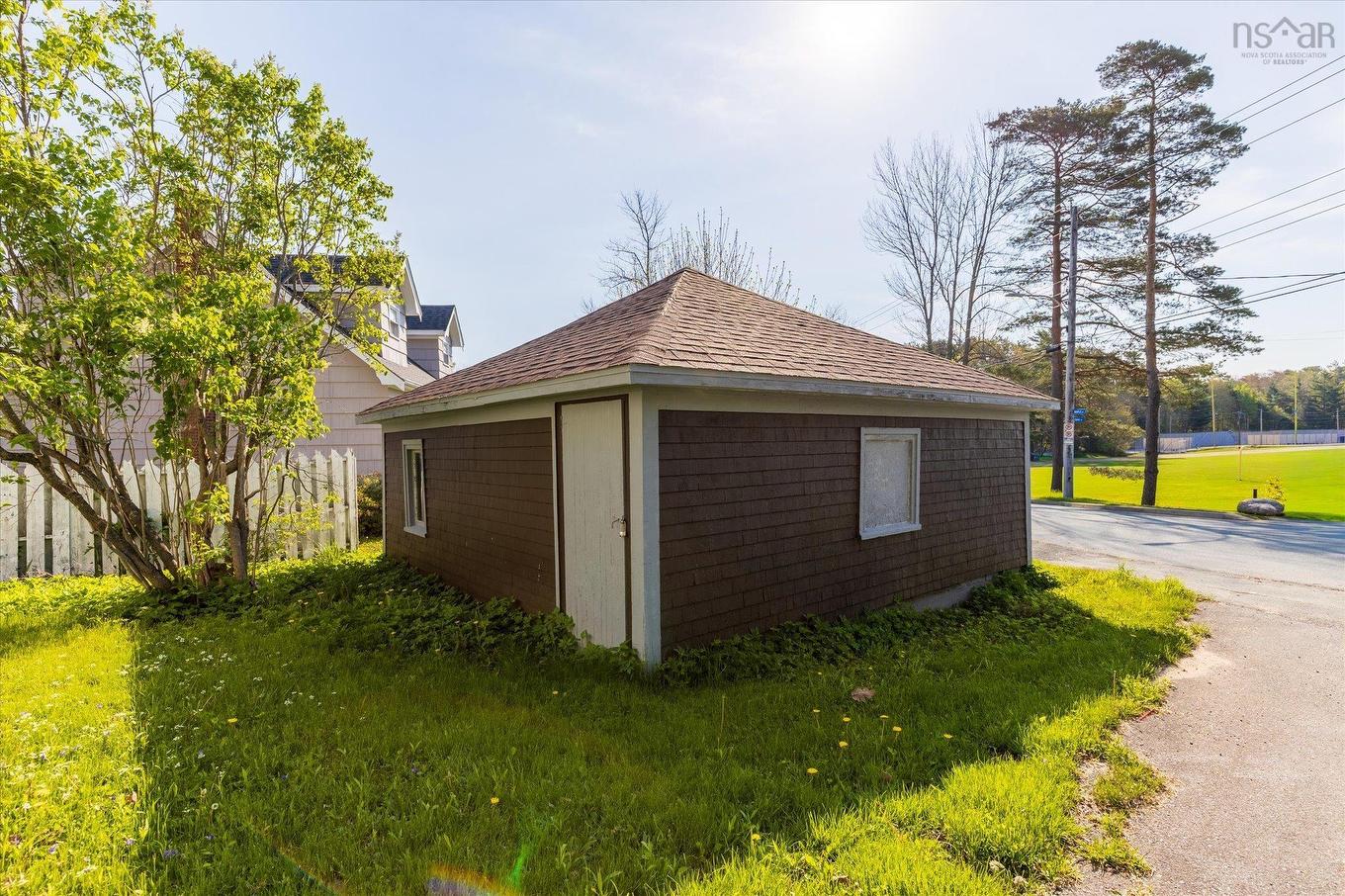 99 Dufferin Street, Bridgewater, NS