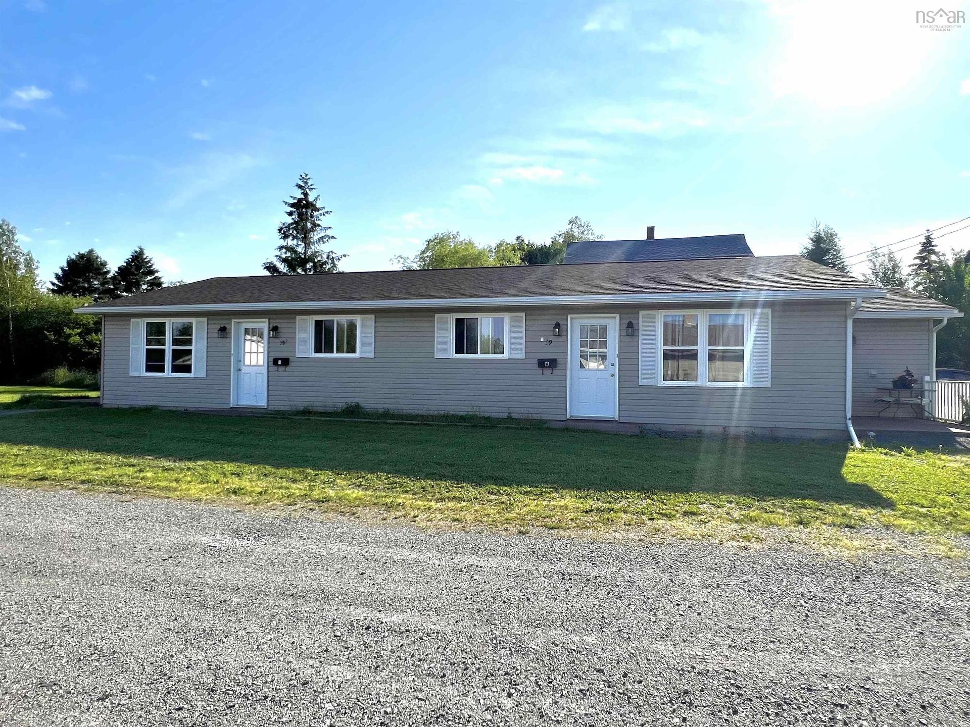 39 Emmanuel Street, Stellarton, NS