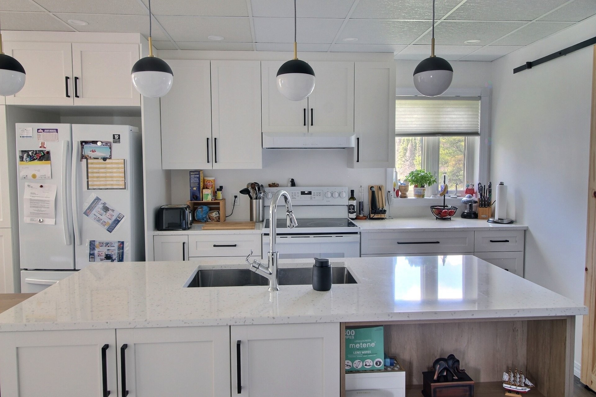 Cuisine - 10282 Ch. Du Vallon, Rouyn-Noranda, QC - Indoor Photo Showing Kitchen With Upgraded Kitchen