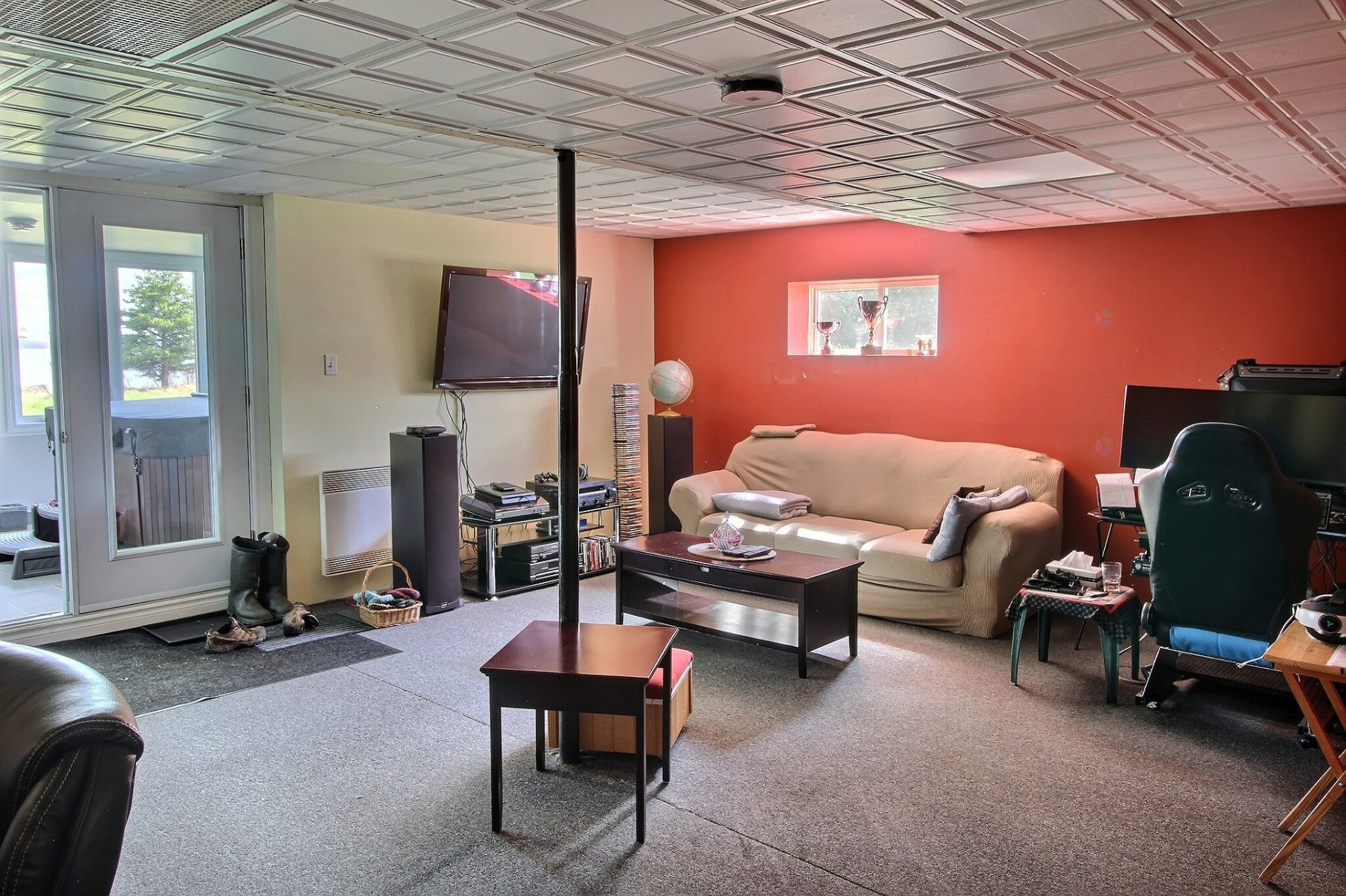 Salle familiale - 10282 Ch. Du Vallon, Rouyn-Noranda, QC - Indoor
