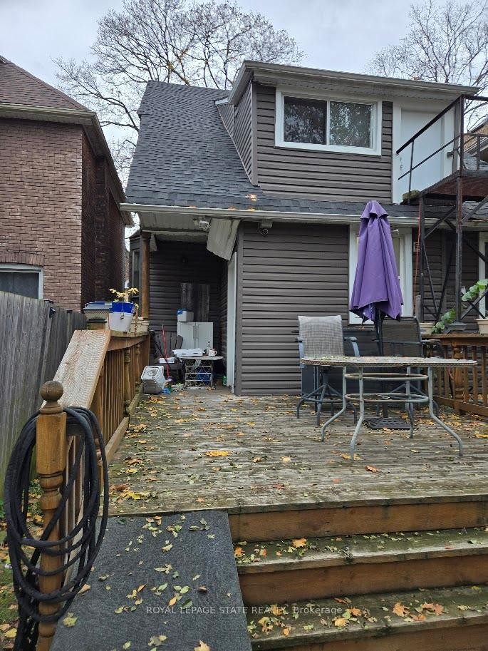 17 Fairleigh Avenue S, Hamilton, ON - Outdoor