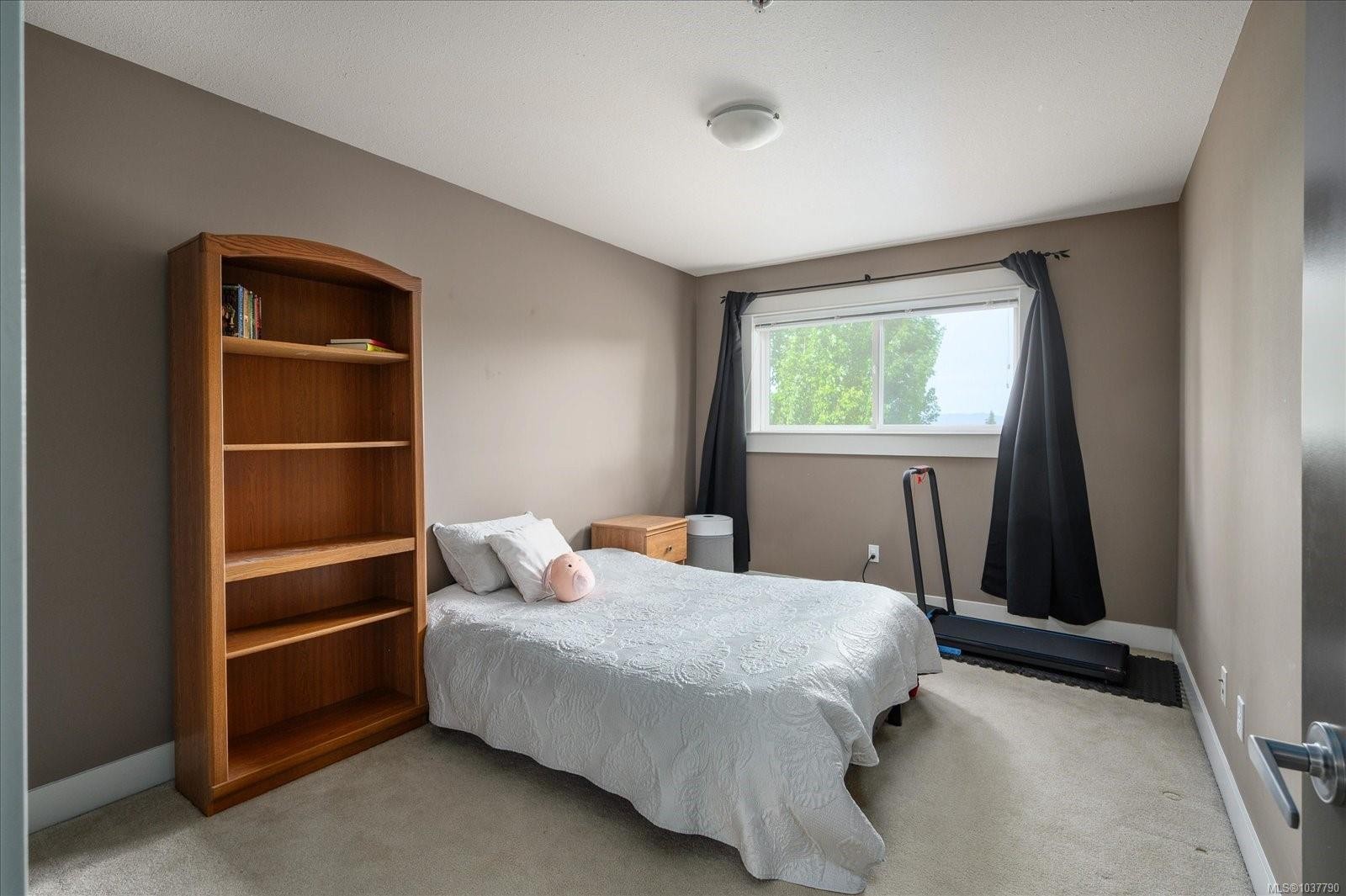 6196 Strathcona Pl, Nanaimo, BC