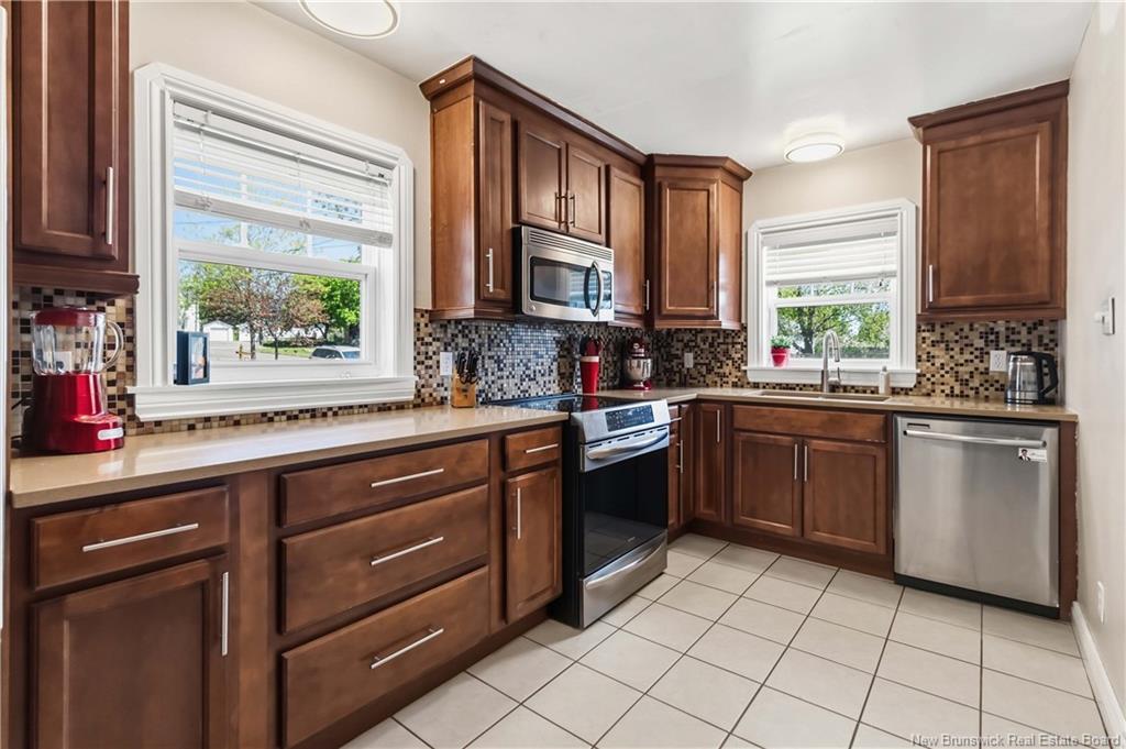73 Burlington Ave, Moncton, NB