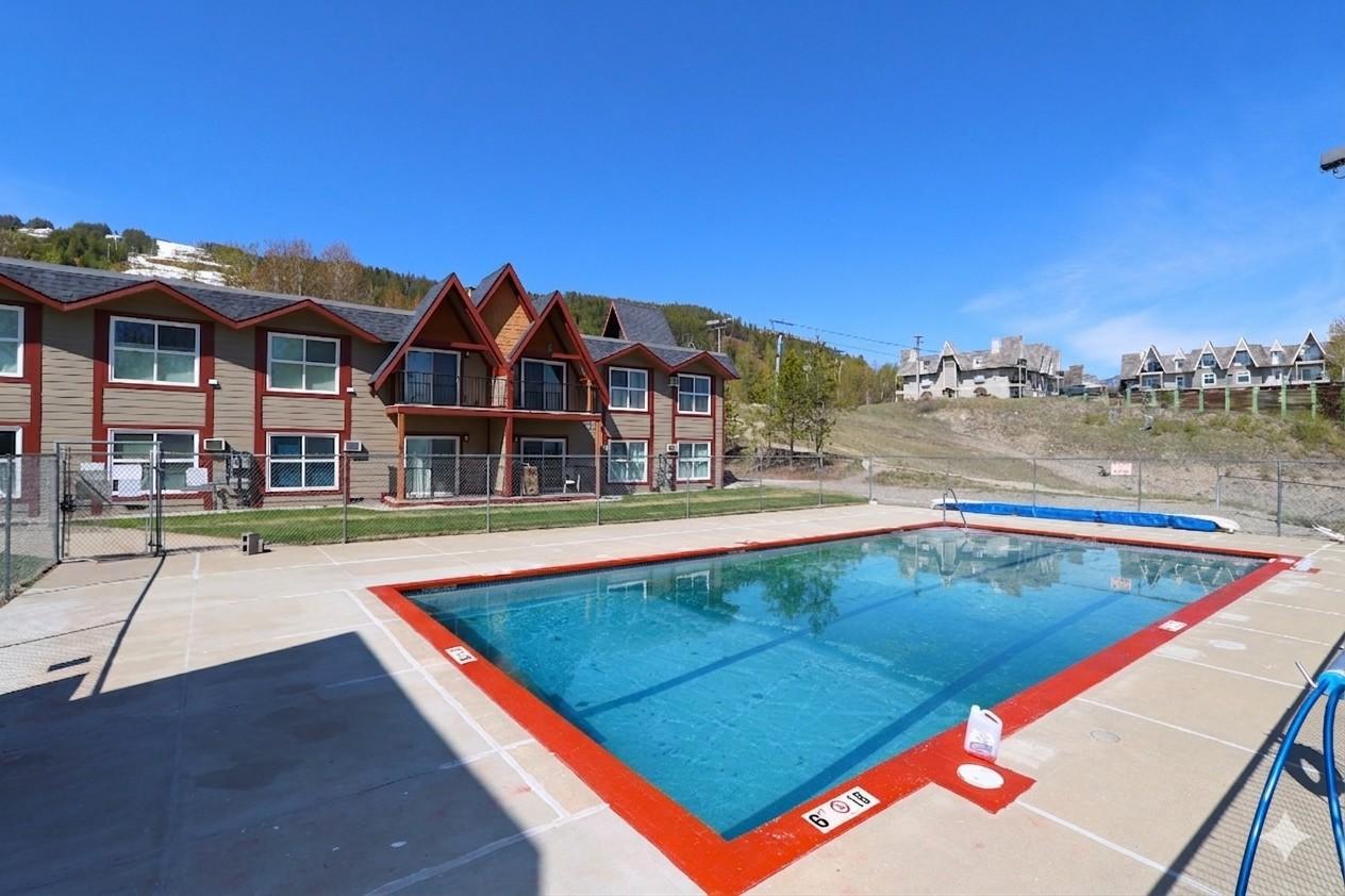 221-223-1051 Gerry Sorensen Way, Kimberley, BC - Outdoor With In Ground Pool