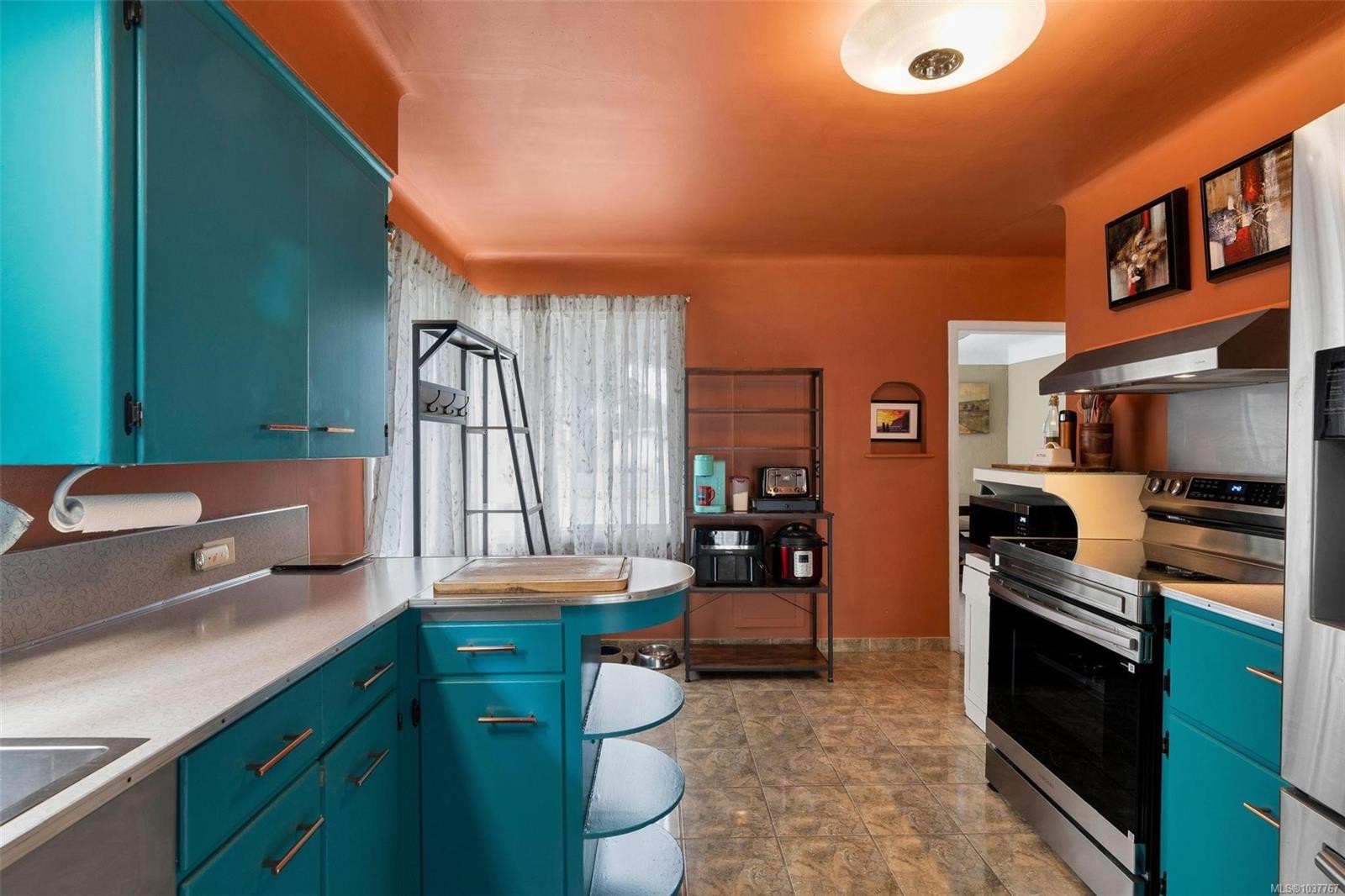 636 Coronation Ave, Duncan, BC
