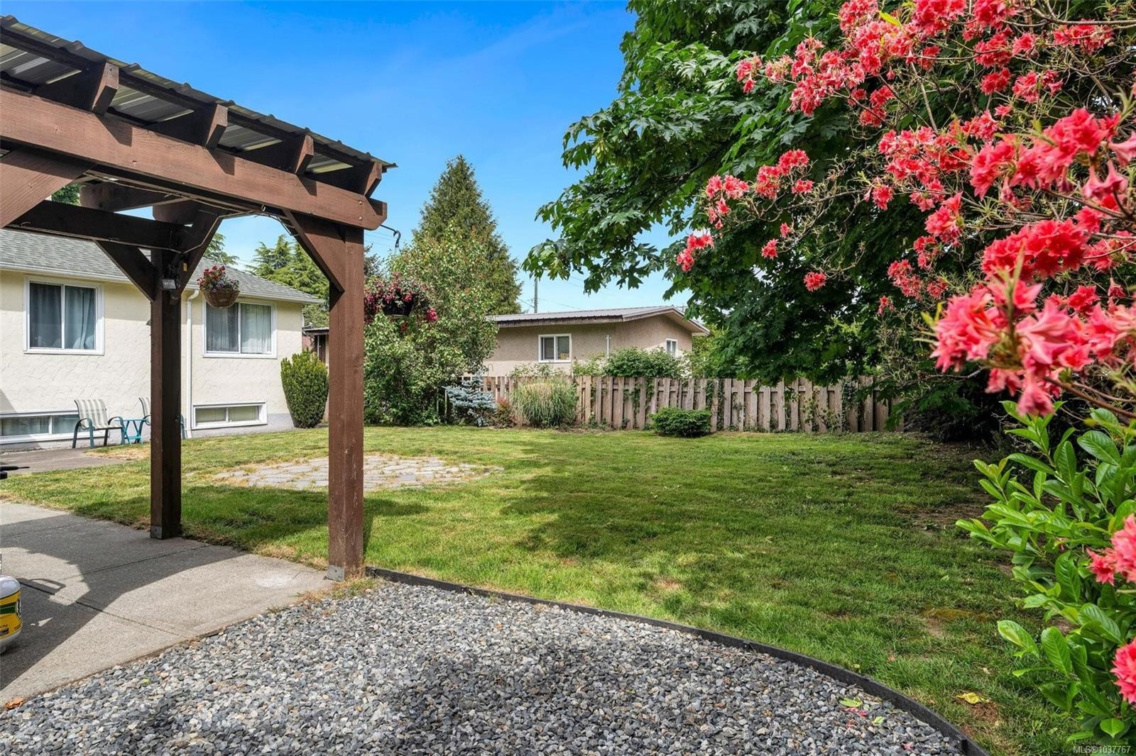 636 Coronation Ave, Duncan, BC