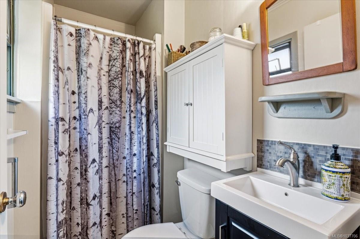 13345 Cedar Rd, Nanaimo, BC