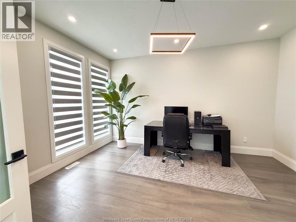 7 Cypress Pointe, Leamington, ON - Indoor