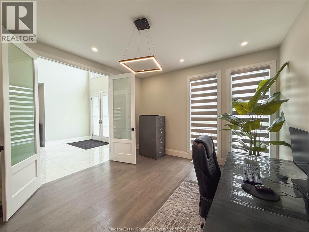 7 Cypress Pointe, Leamington, ON - Indoor