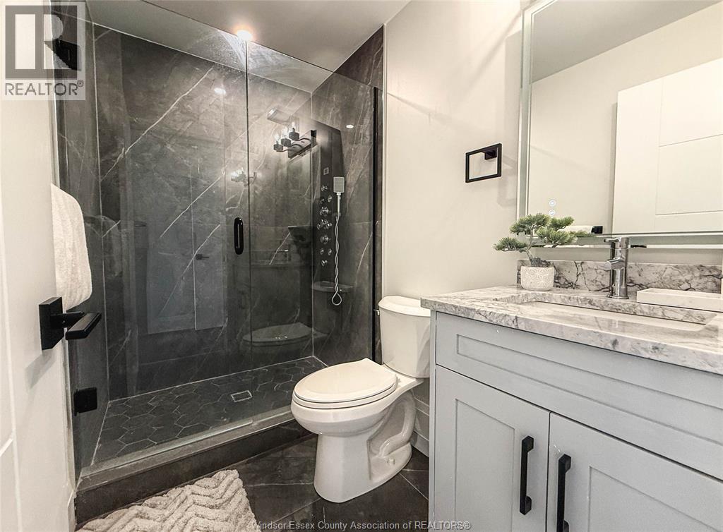 7 Cypress Pointe, Leamington, ON - Indoor Photo Showing Bathroom