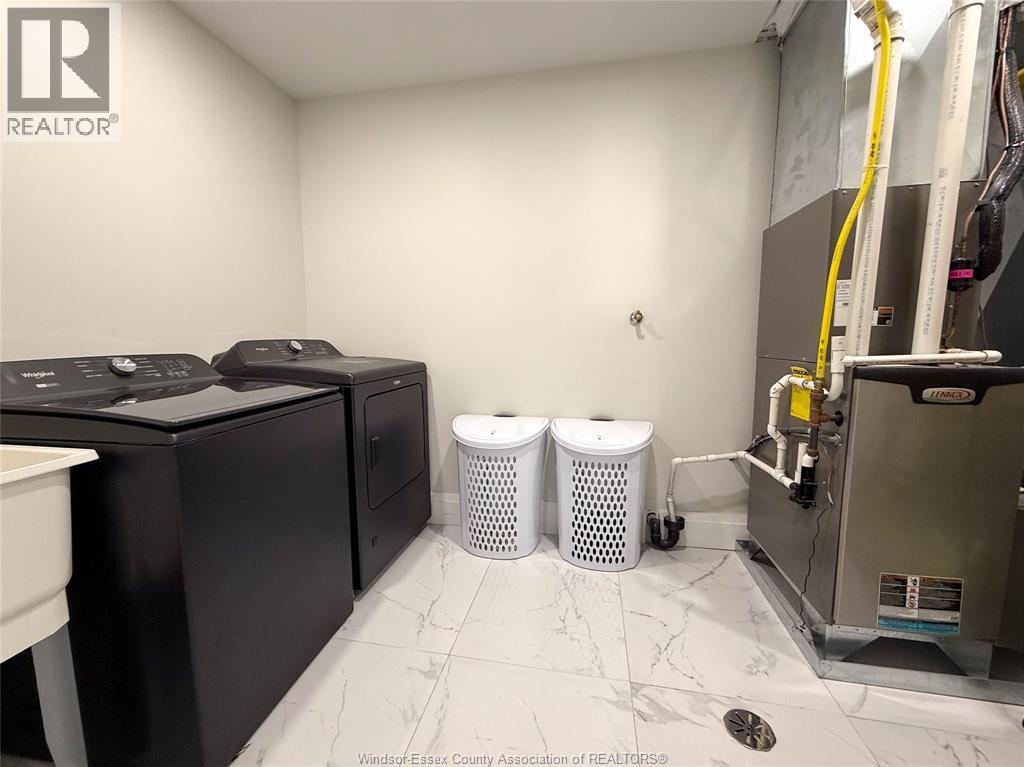 7 Cypress Pointe, Leamington, ON - Indoor Photo Showing Laundry Room