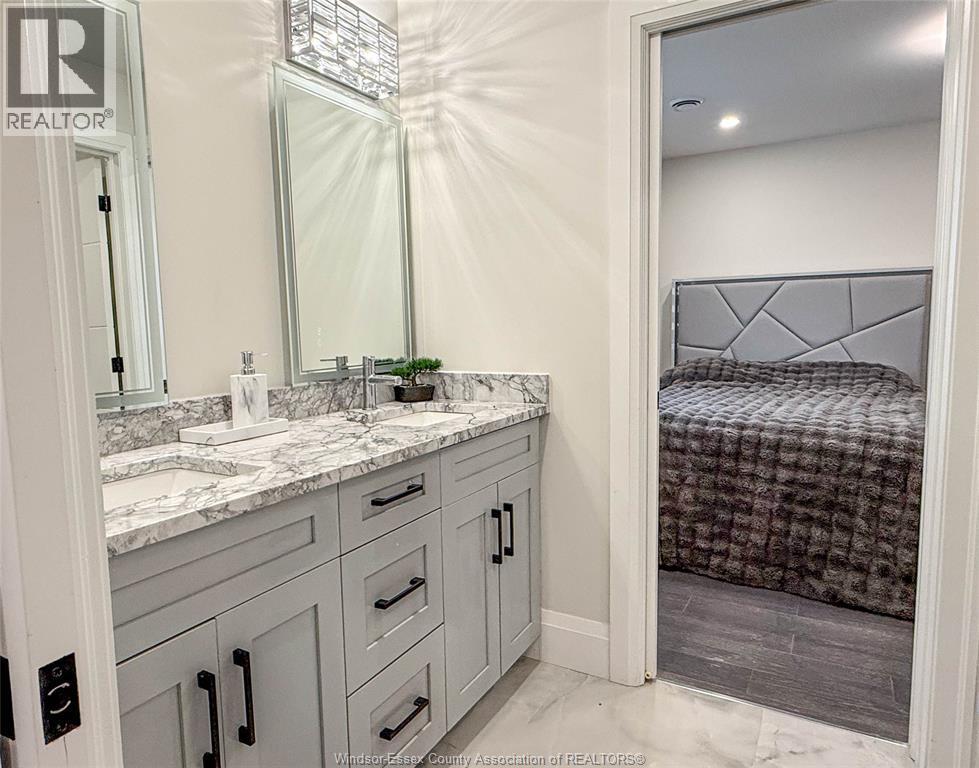 7 Cypress Pointe, Leamington, ON - Indoor Photo Showing Bathroom