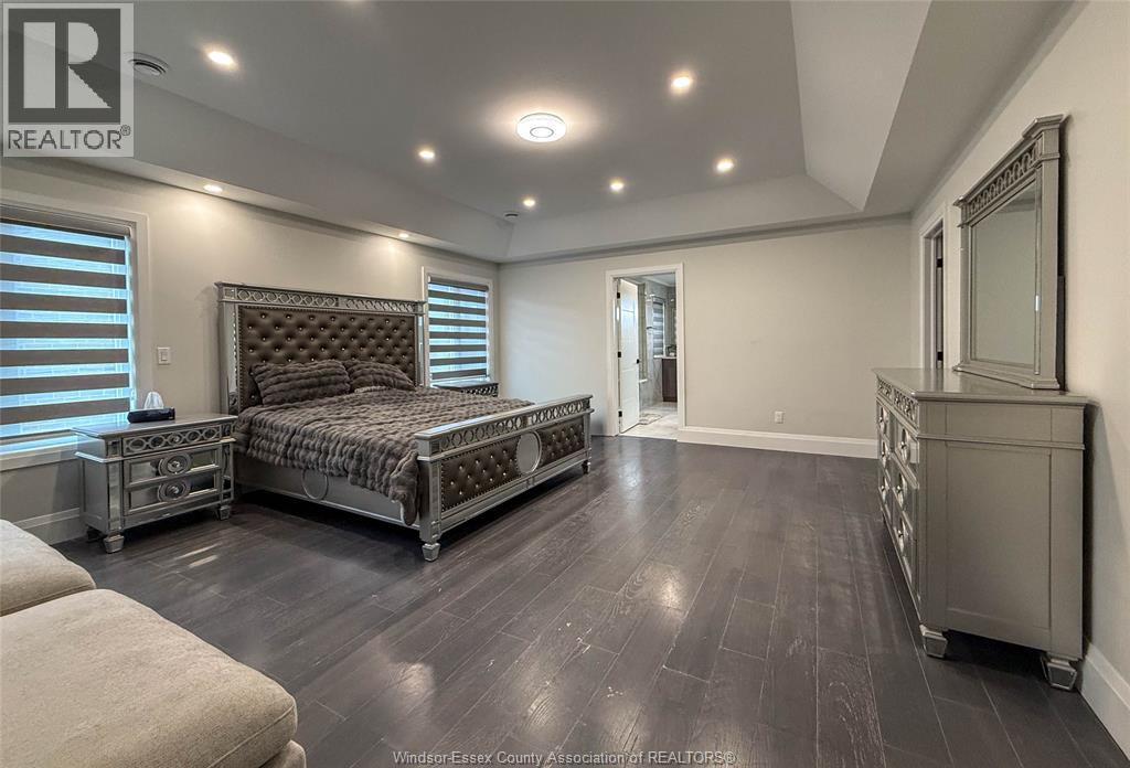 7 Cypress Pointe, Leamington, ON - Indoor Photo Showing Bedroom