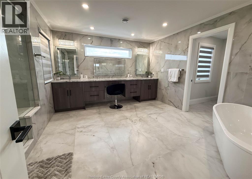 7 Cypress Pointe, Leamington, ON - Indoor Photo Showing Bathroom