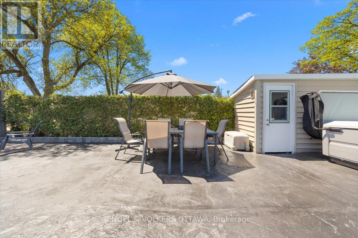 1005 Gold Crescent, Ottawa, ON - Outdoor