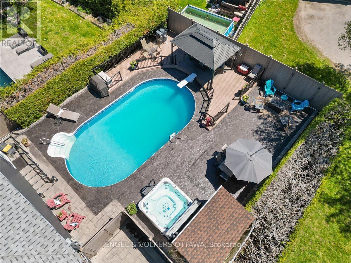 Backyard Retreat! - 1005 Gold Crescent, Ottawa, ON - Outdoor With In Ground Pool