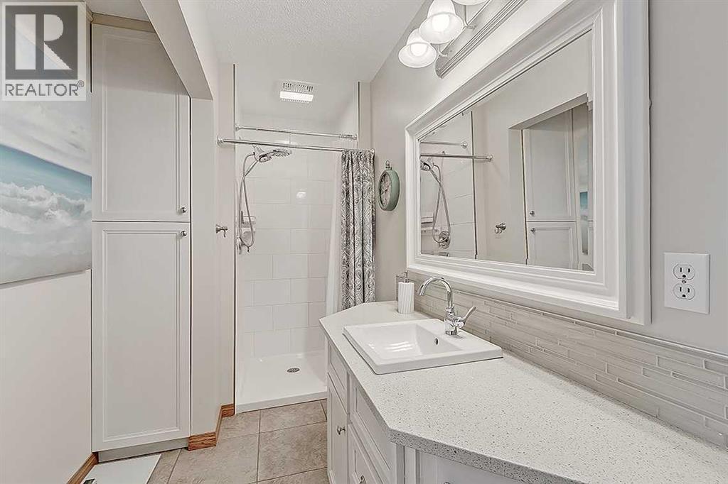 42 Sundown Close Se, Calgary, AB - Indoor