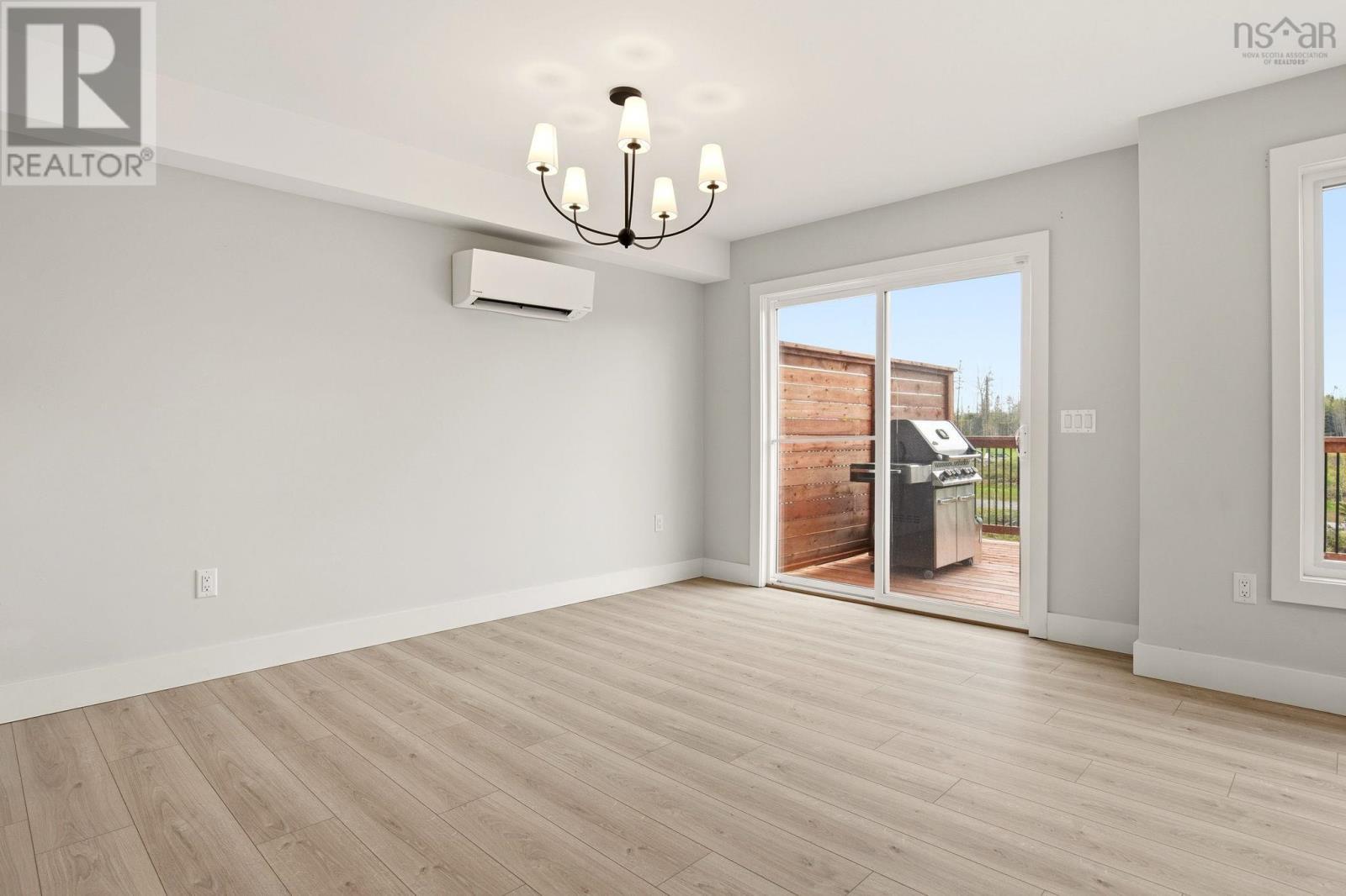 15 Glenn Drive, Lantz, NS - Indoor Photo Showing Other Room