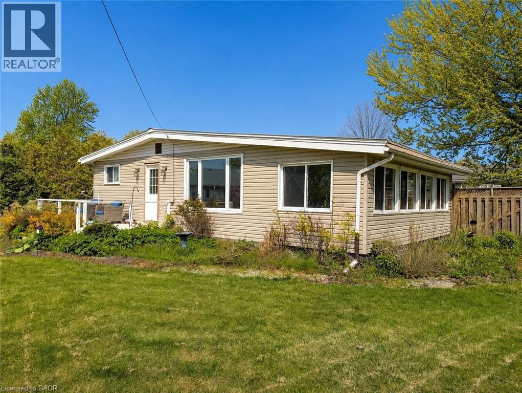Front of property - 18 Kenneth Avenue, Port Dover, ON - Outdoor
