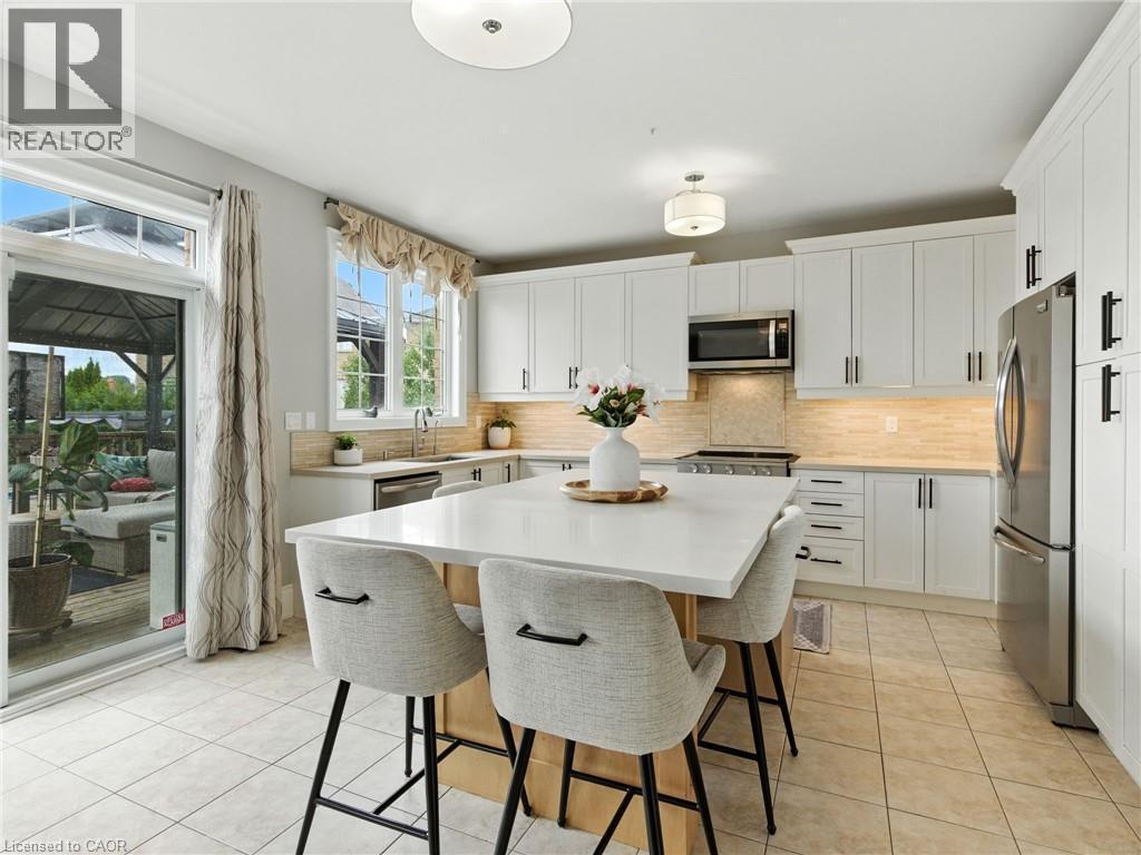 A wonderful big kitchen to cook the family meals - 200 Giddings Crescent, Milton, ON - Indoor