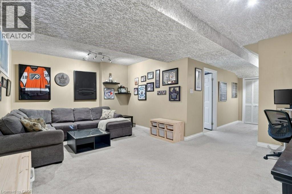 Rec Room - 222 Grey Fox Drive, Kitchener, ON - Indoor