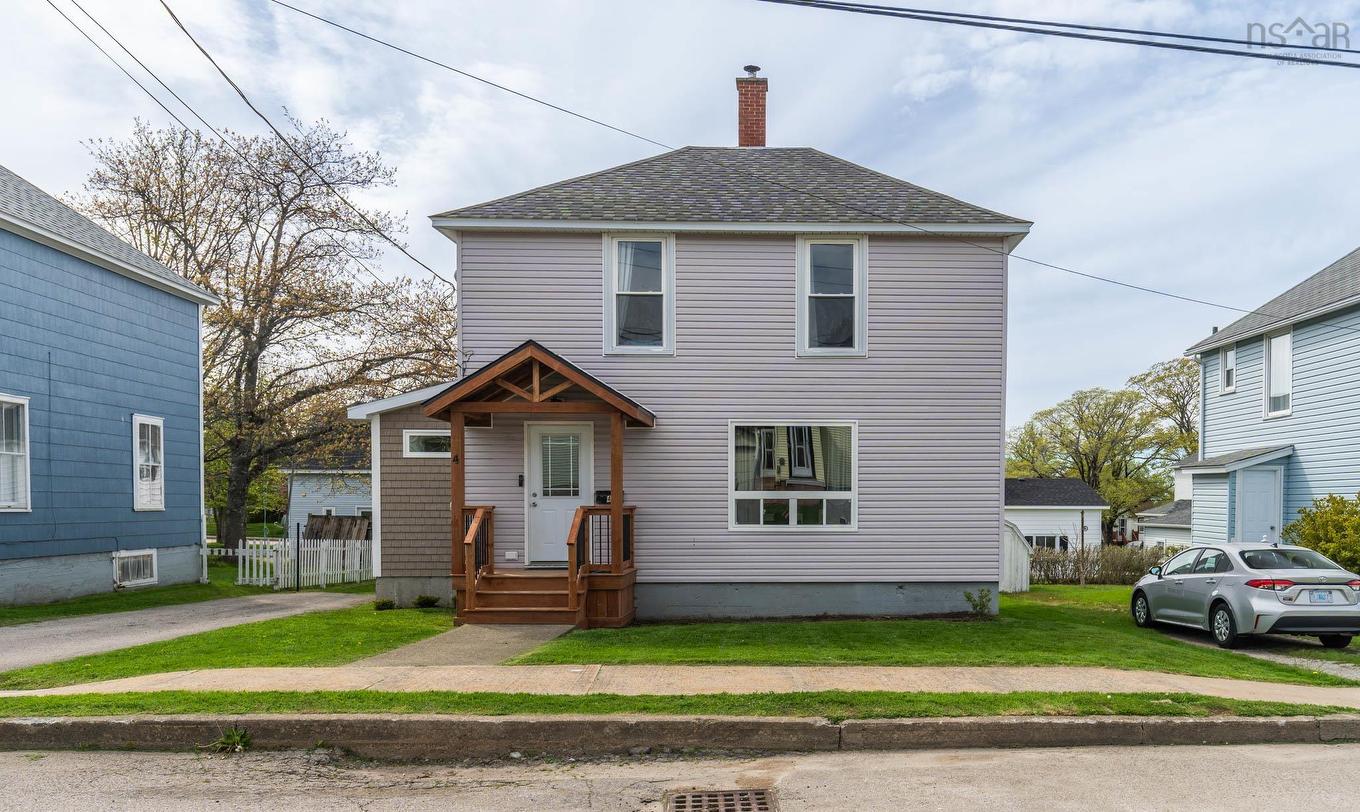 4 Carol Avenue, Yarmouth, NS
