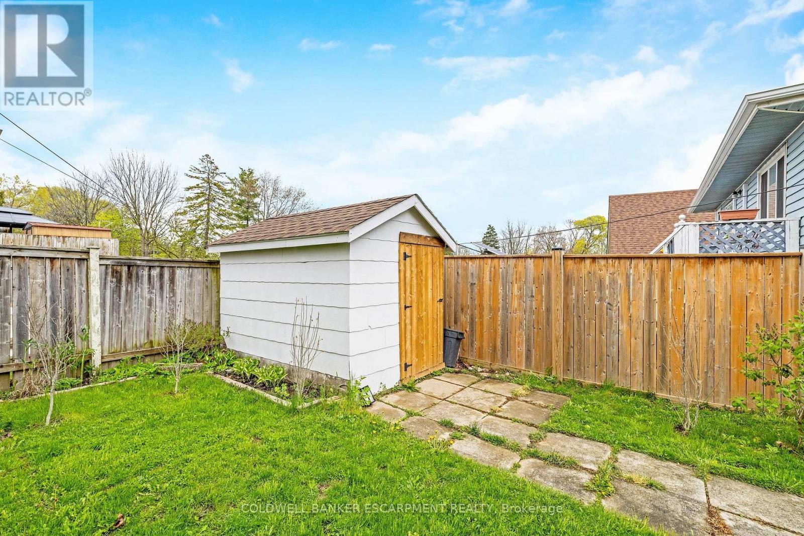 122 Cedar Street, Cambridge, ON - Outdoor